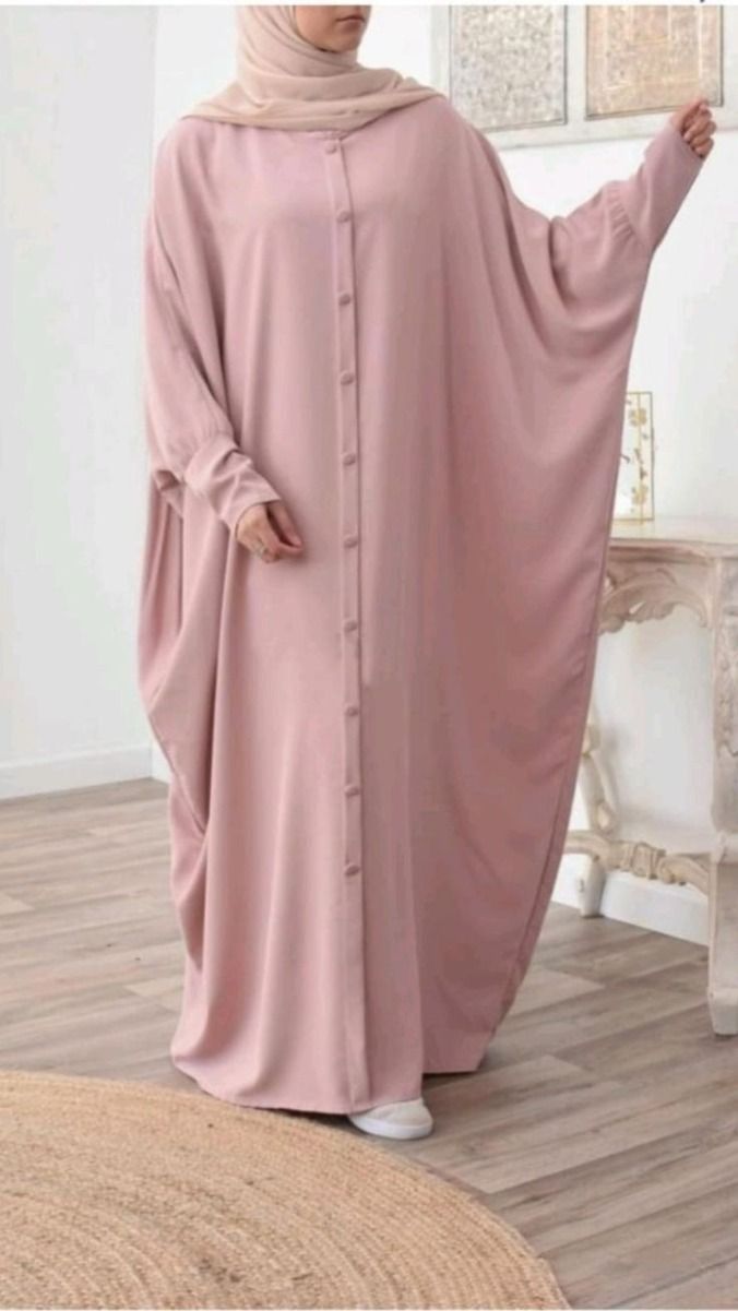 وردي باهت وكريمي لوك مضيء